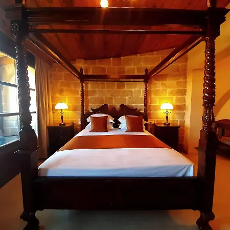 S.nikolis' Historic Boutique Hotel 4*