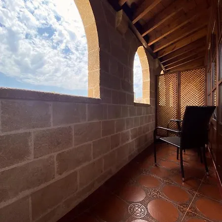 S.nikolis' Historic Boutique