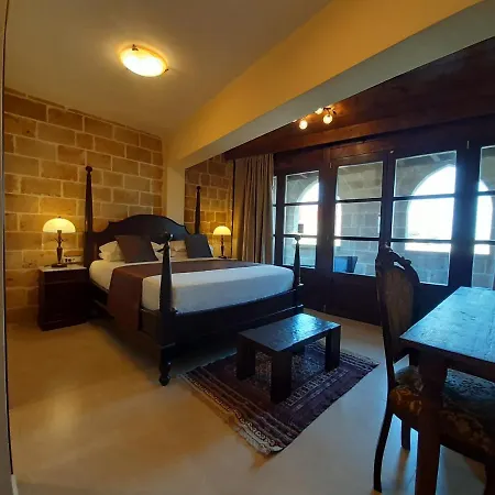S.nikolis' Historic Boutique Hotel