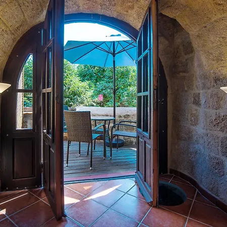 S.nikolis' Historic Boutique Отель 4*