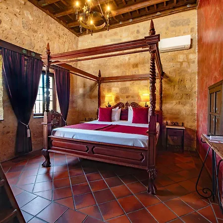 Отель S.nikolis' Historic Boutique