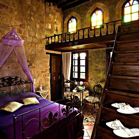 S.nikolis' Historic Boutique Hotel 4*