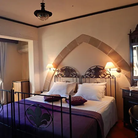 S.nikolis' Historic Boutique ホテル 4*
