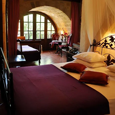 S.nikolis' Historic Boutique Hotel 4*