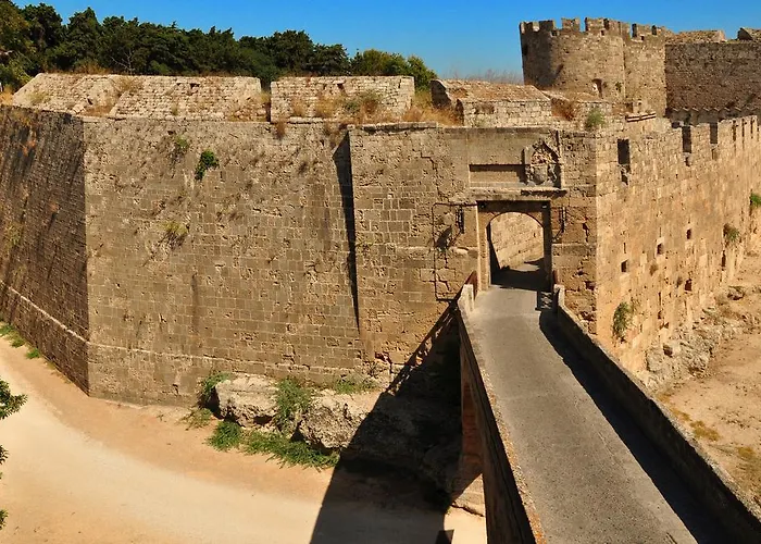 S.nikolis' Historic Boutique Hotel 4*