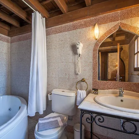 S.nikolis' Historic Boutique Hotell 4*