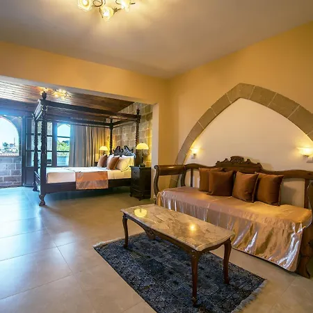 Hotell S.nikolis' Historic Boutique 4*