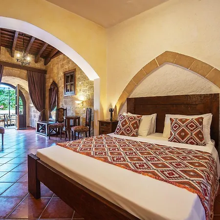 S.nikolis' Historic Boutique 4*
